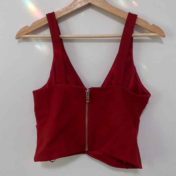Guess Red Zip Up Crop Top - Picture 2 of 4